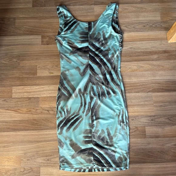 Ladies Stretchy Dress - Size Large - Picture 2 of 3